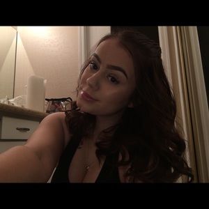 Meet your Posher, Cece